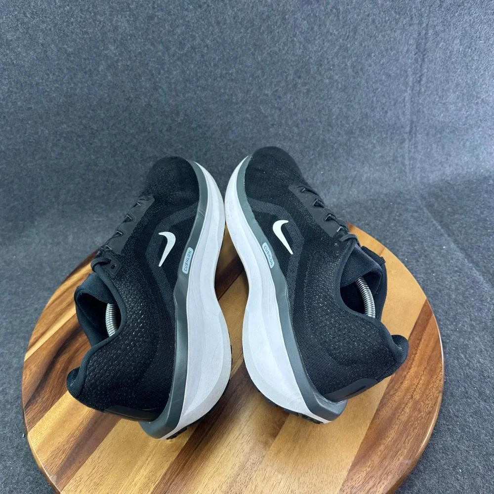 Nike Air Winflo 11 Mens Black White Running Shoes FQ8937-001 Size 13